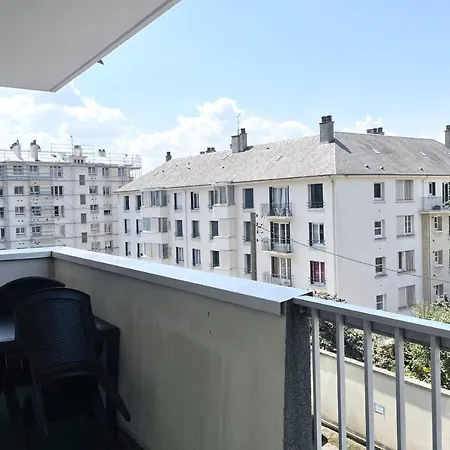 The Balcony Parking Gratuit
